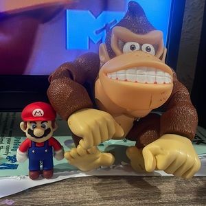 Good condition minor scratches in donkey kong